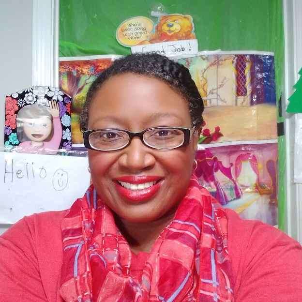 Teacher Keisha ,teaching online interactive classes for kids on