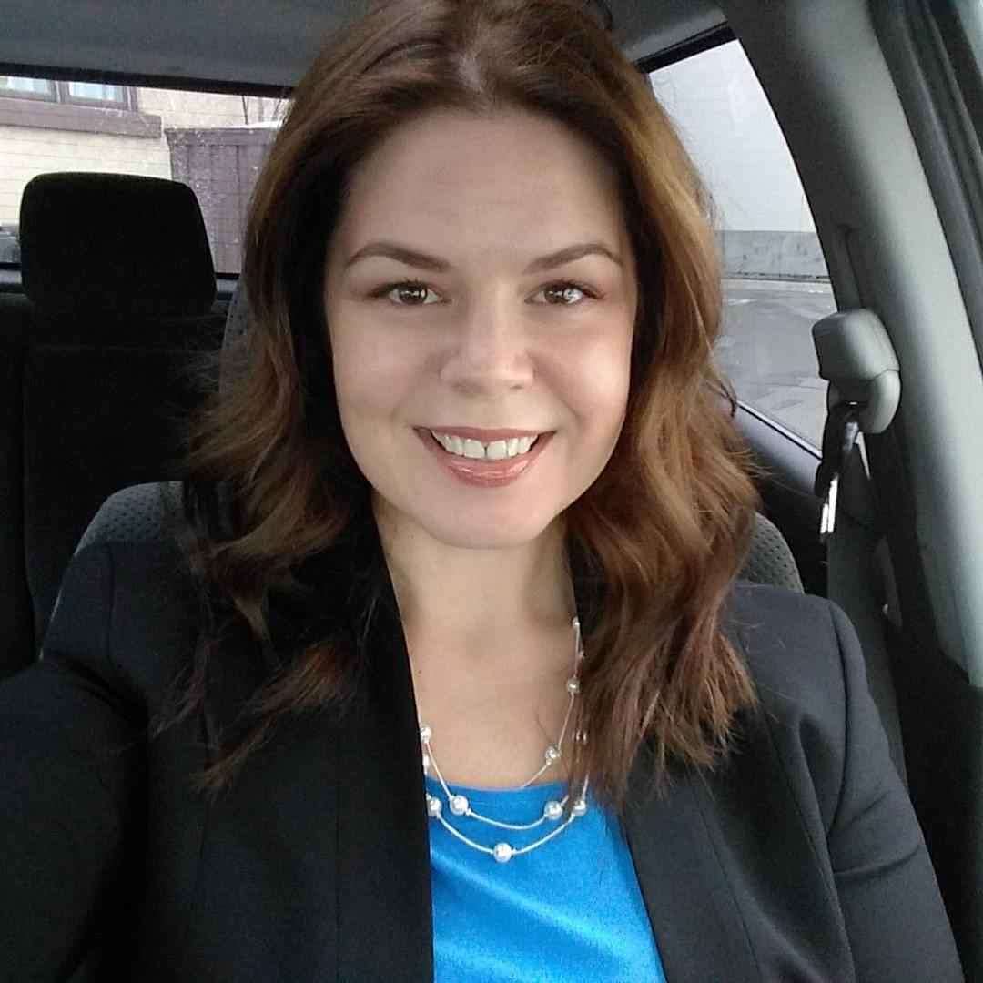 Kristen newton teaching online interactive classes for kids on