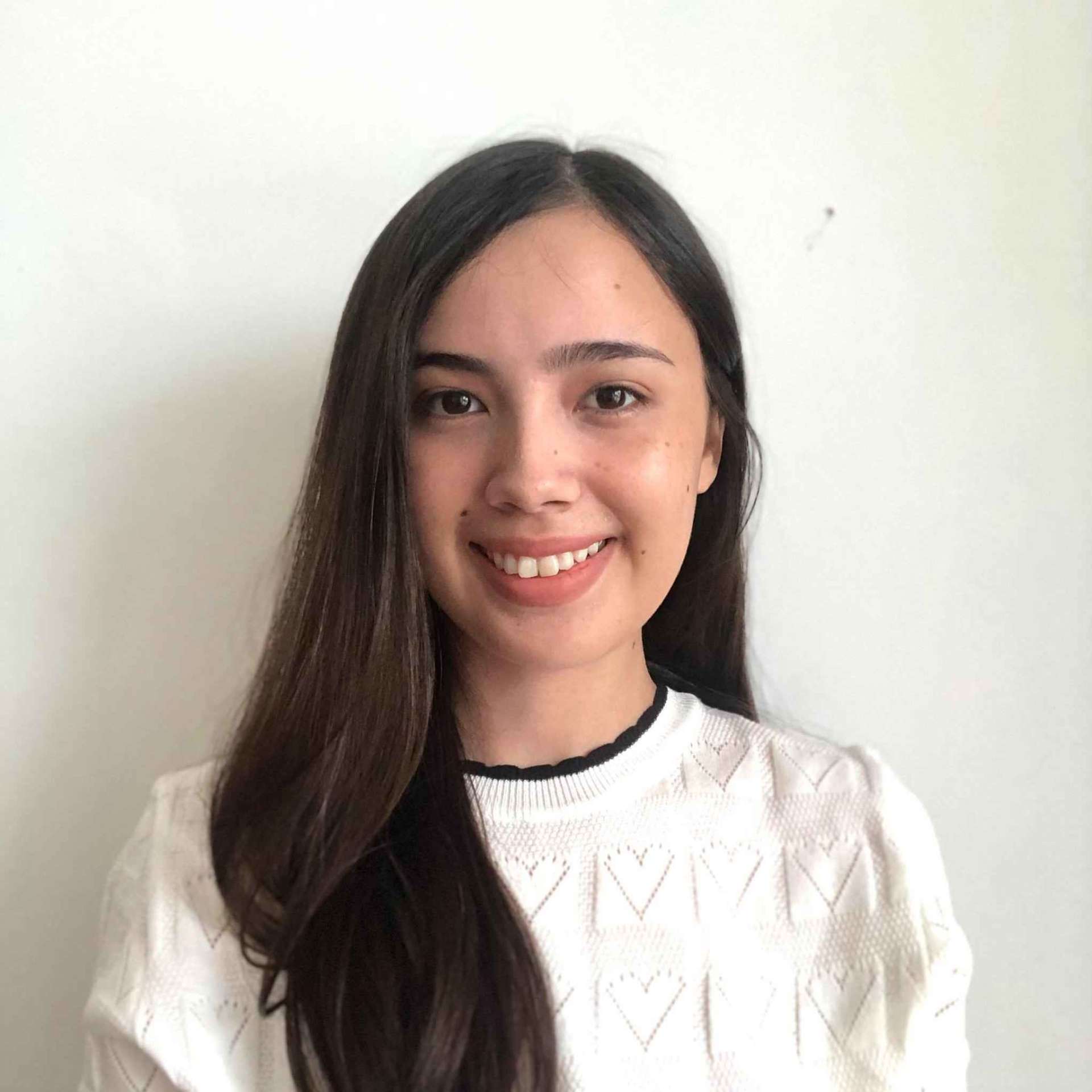 Emily C.,teaching online interactive classes for kids on Allschool. Allschool Teacher